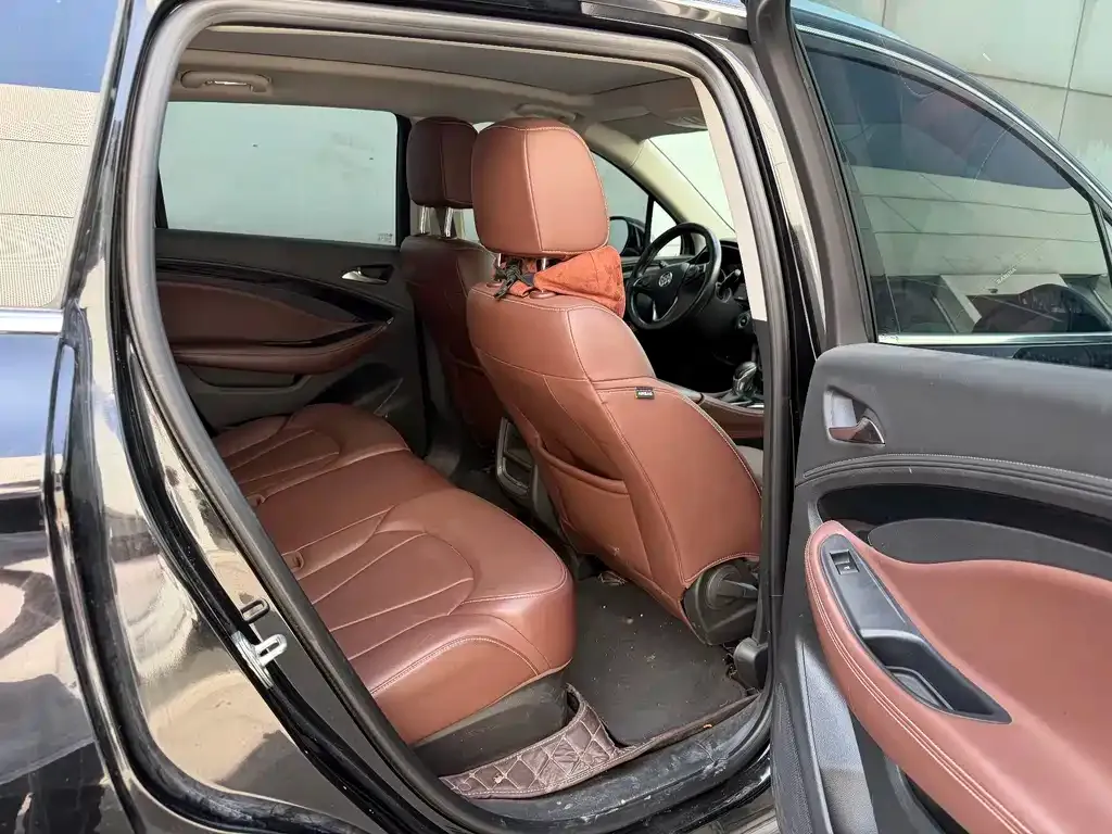 Buick Envision Plus — фото 8