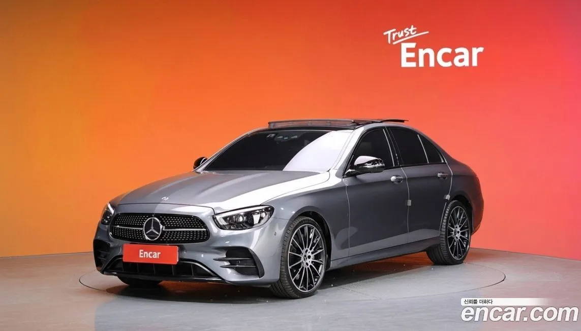 Mercedes-Benz E-Class — фото 1