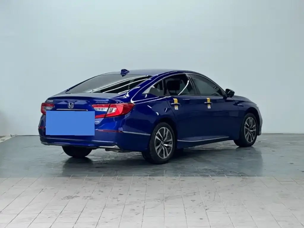 Honda Accord — фото 6
