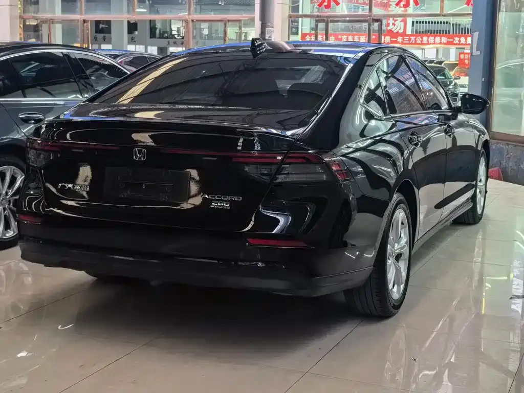 Honda Accord — фото 5