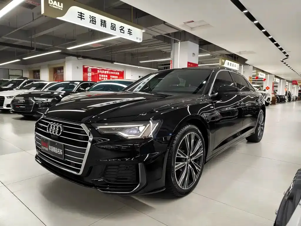 Audi A6L — фото 1