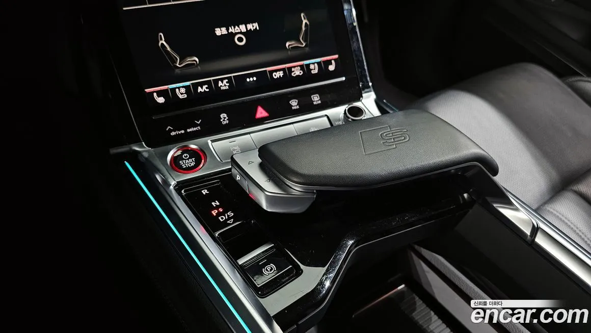 Audi e-tron — фото 10