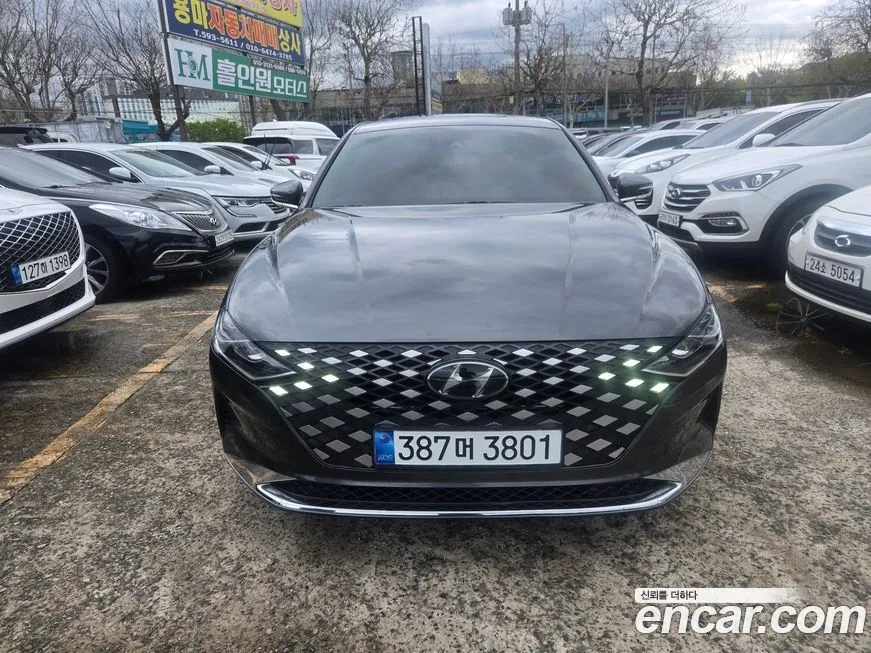 Hyundai Grandeur — фото 1