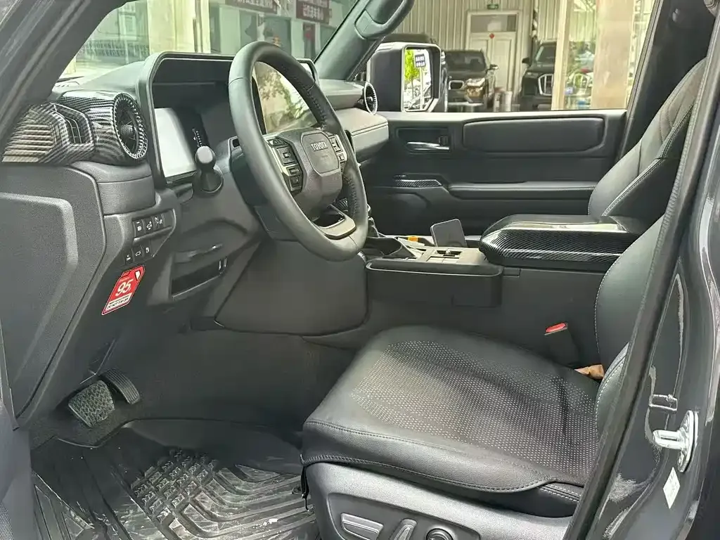 Toyota Prado — фото 4