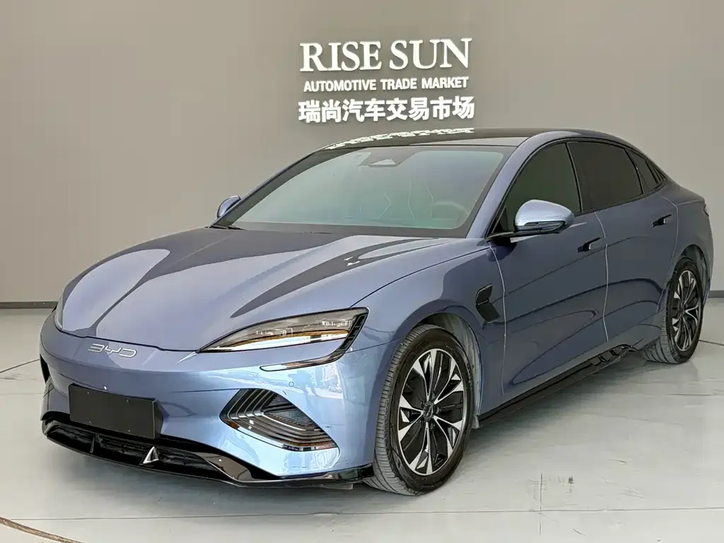 BYD Seal — фото 1