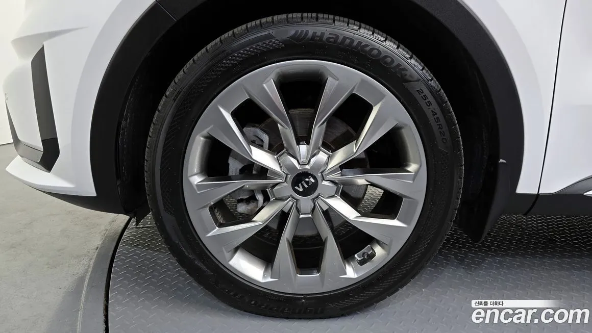 Kia Sorento — фото 9