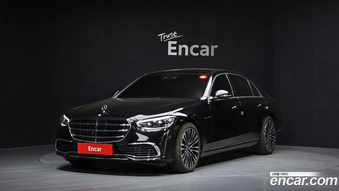 Mercedes-Benz S-Class — фото 1