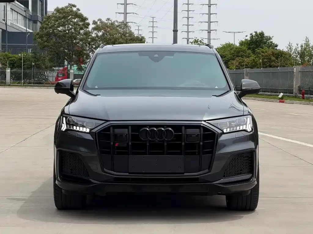 Audi SQ7 — фото 4