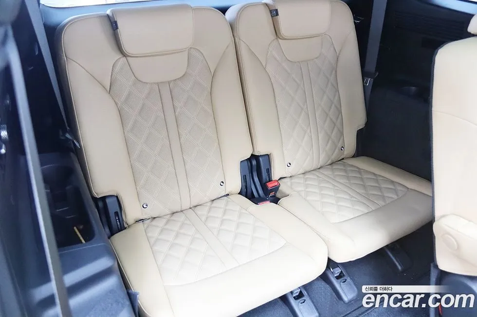 Kia Sorento — фото 7