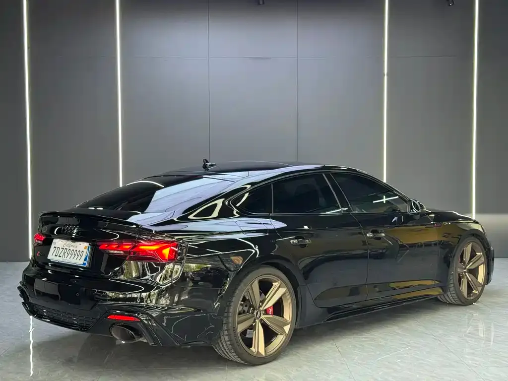 Audi RS 5 — фото 8