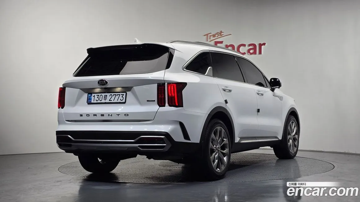 Kia Sorento — фото 7