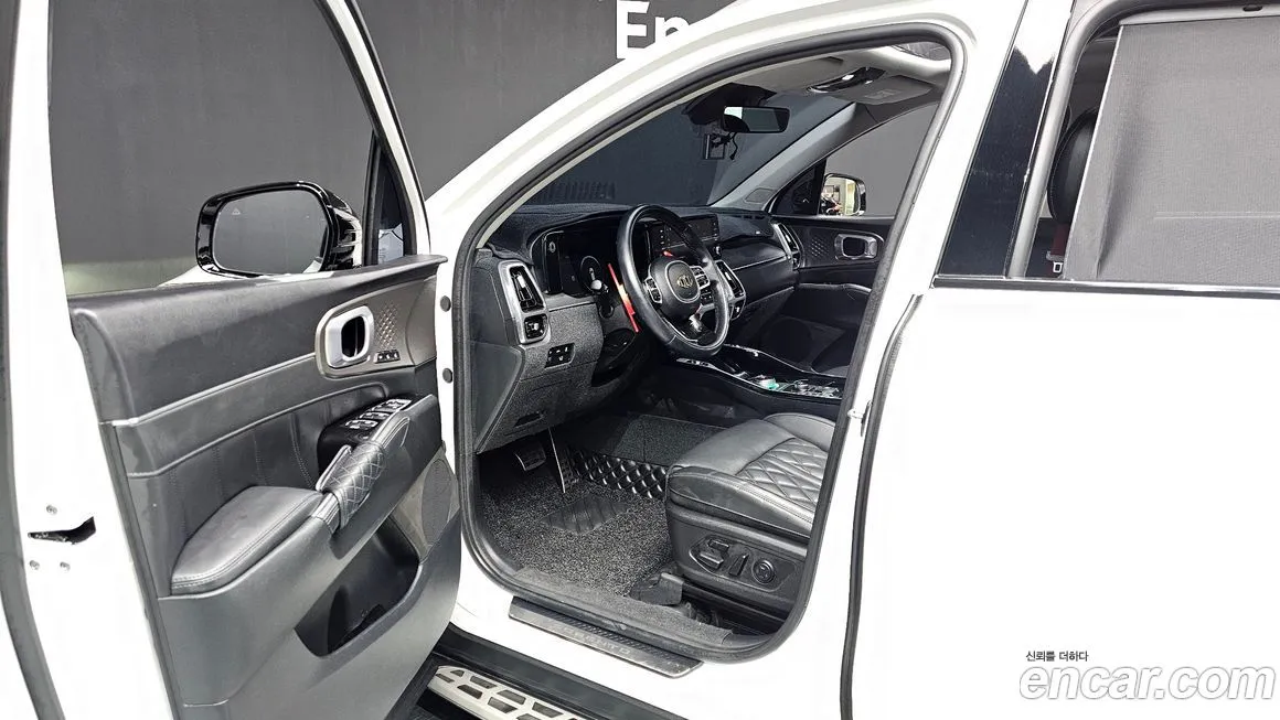 Kia Sorento — фото 8