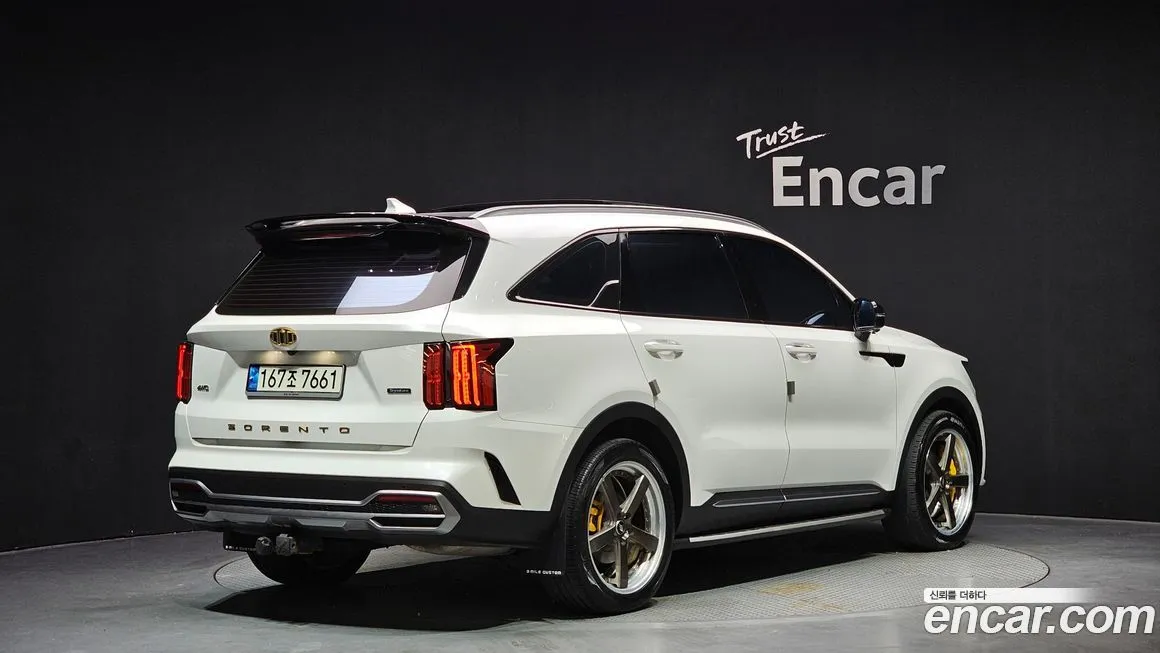 Kia Sorento — фото 4
