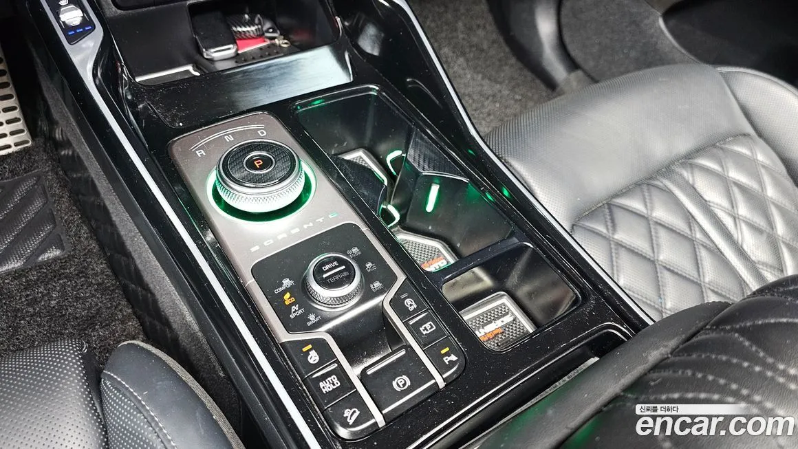 Kia Sorento — фото 5