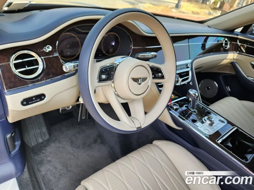 Bentley Flying Spur — фото 5