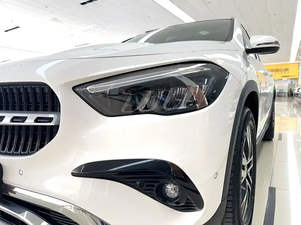 Mercedes-Benz GLA — фото 5