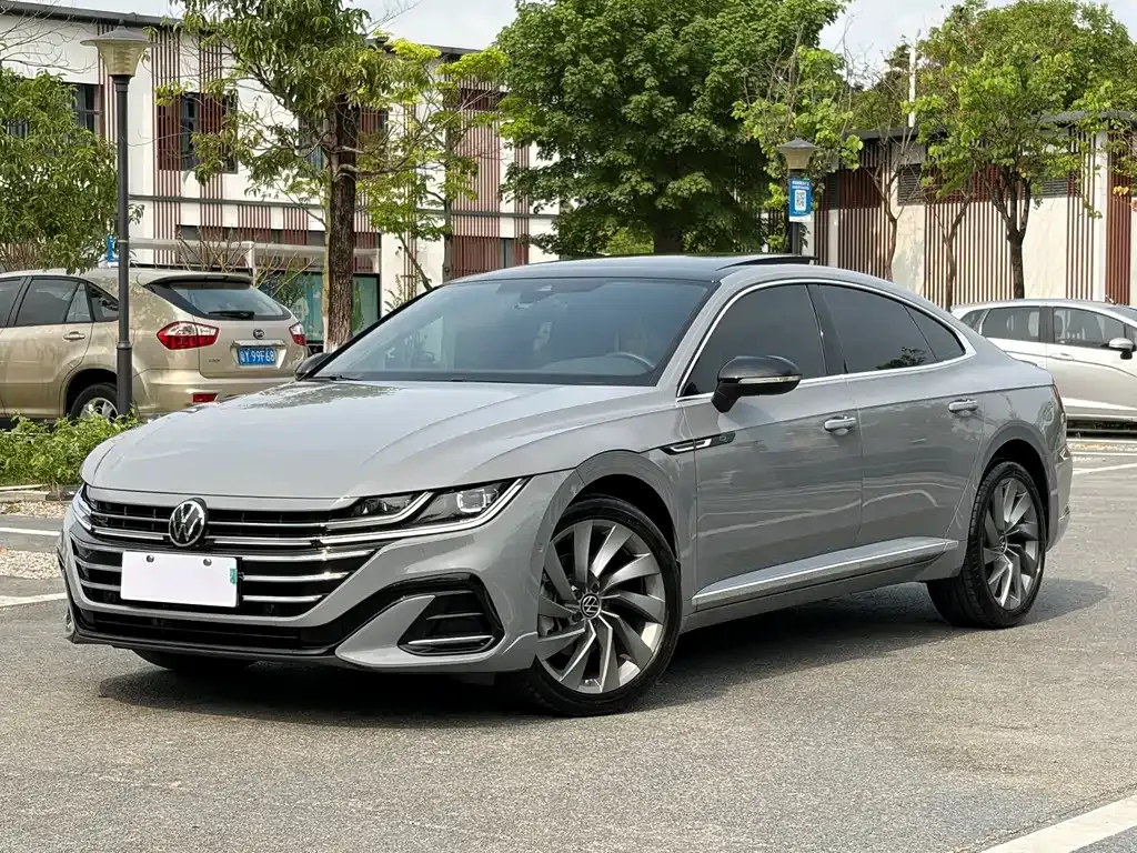 Volkswagen CC — фото 1
