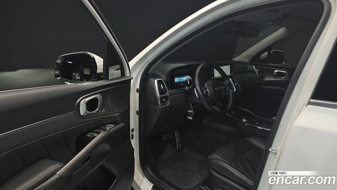 Kia Sorento — фото 9