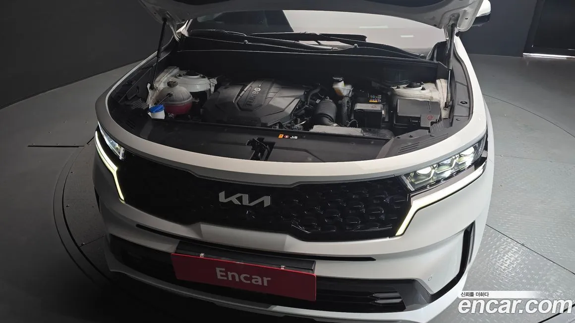 Kia Sorento — фото 8