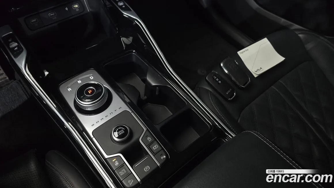 Kia Sorento — фото 7