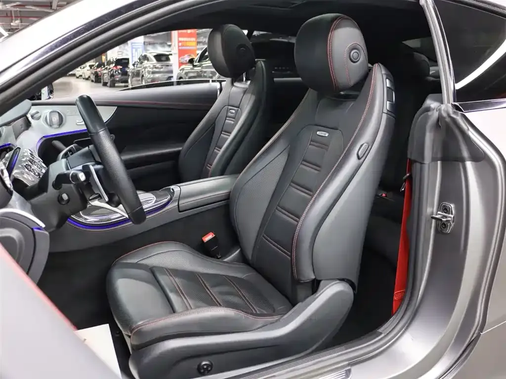 Mercedes-Benz E-Class AMG — фото 10