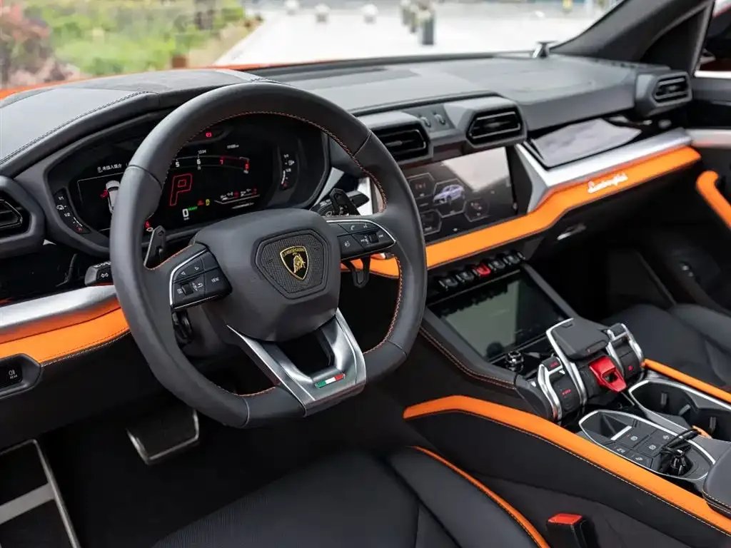Lamborghini Urus SE — фото 3