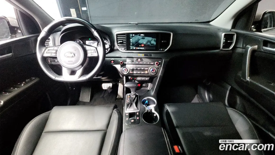 Kia Sportage — фото 10