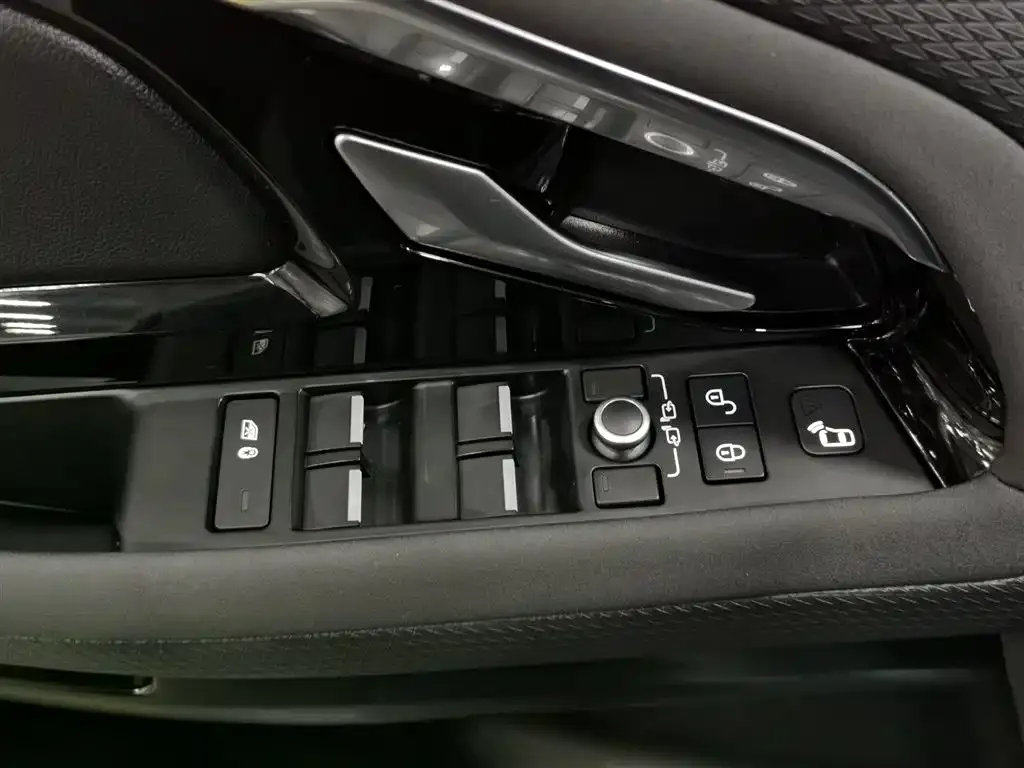 Land Rover Evoque — фото 9