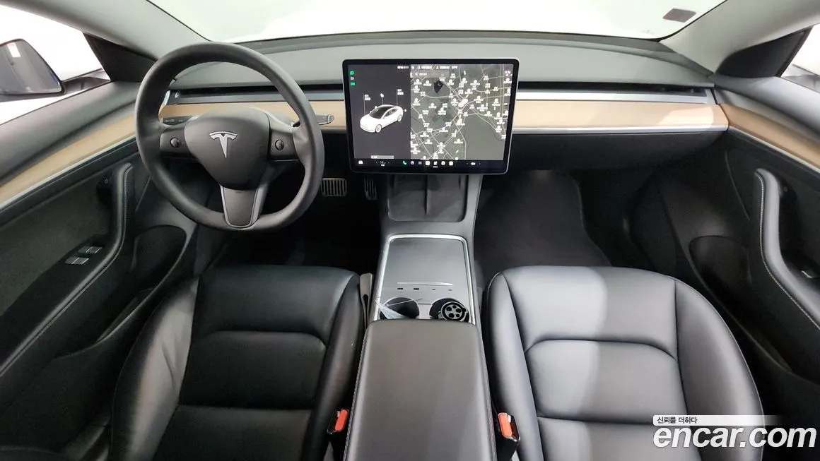 Tesla Model 3 — фото 10