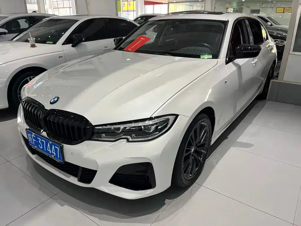 BMW 3 Series — фото 1
