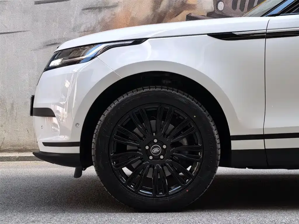 Land Rover Velar — фото 9