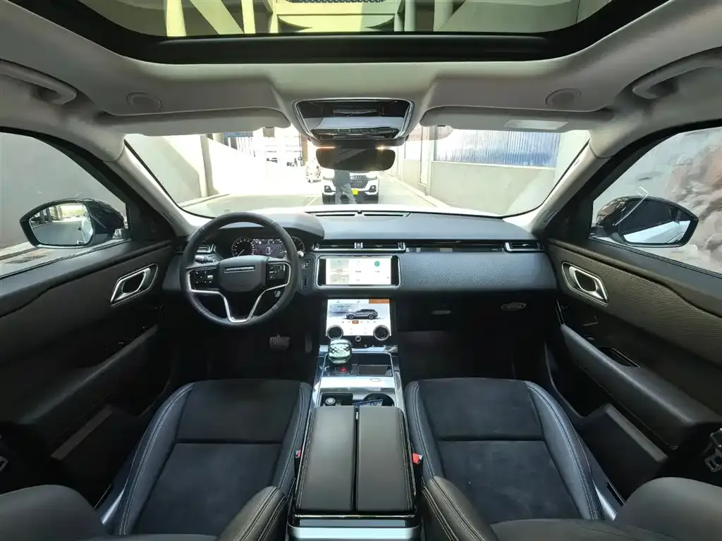 Land Rover Velar — фото 10