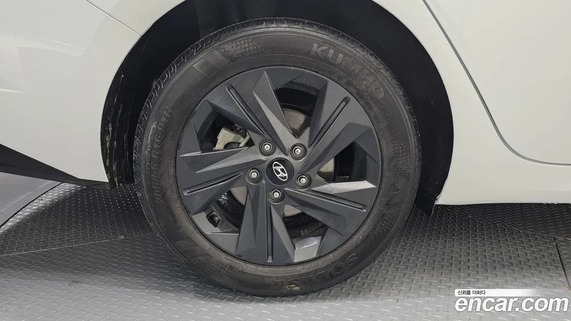 Hyundai AVANTE — фото 6