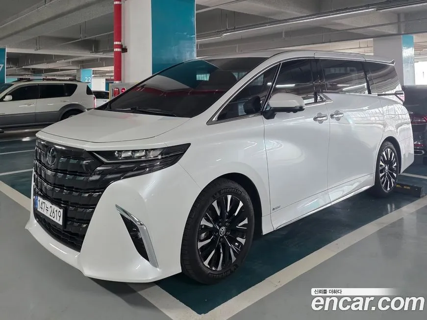 Toyota Alphard — фото 6