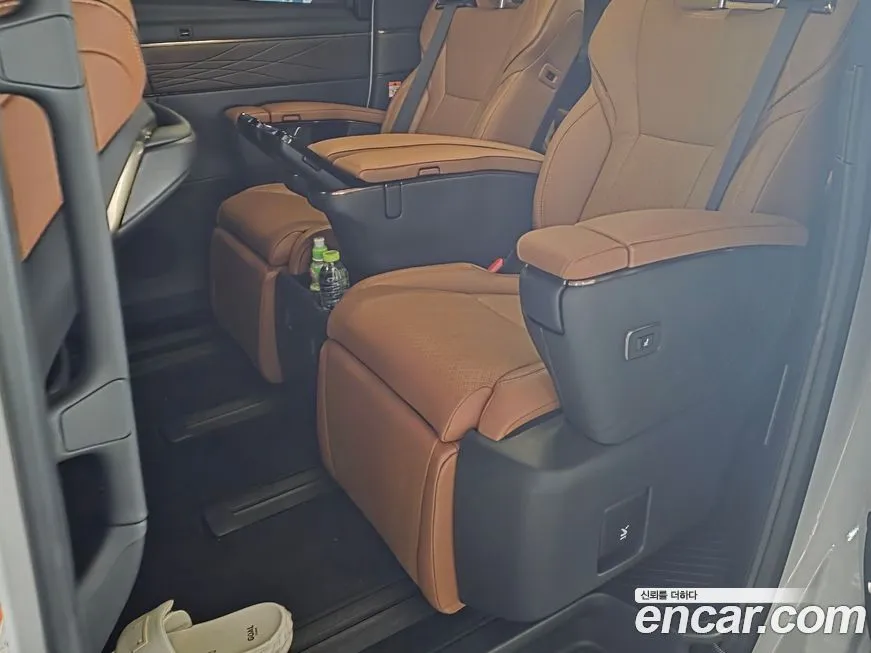 Toyota Alphard — фото 5