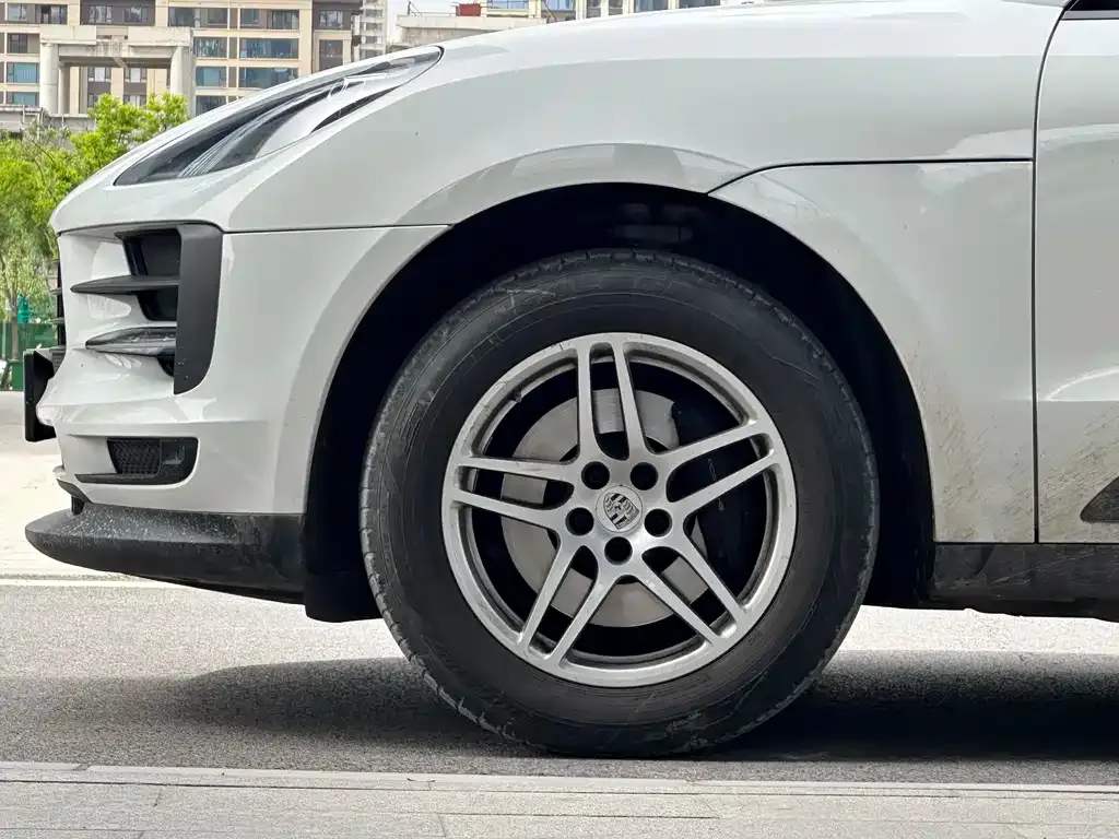 Porsche Macan — фото 4