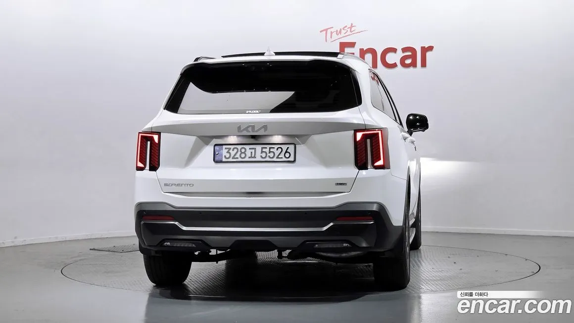 Kia Sorento — фото 5
