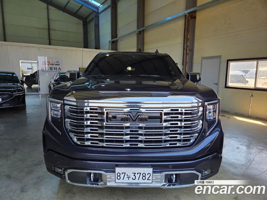 GMC Sierra — фото 8