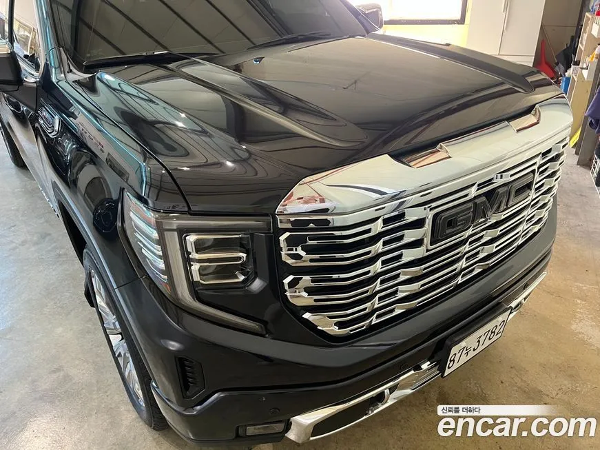 GMC Sierra — фото 2