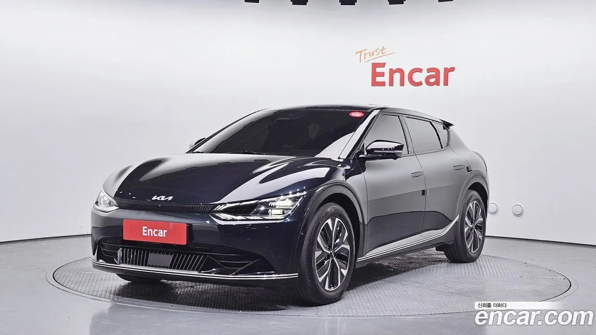 Kia EV6 — фото 1