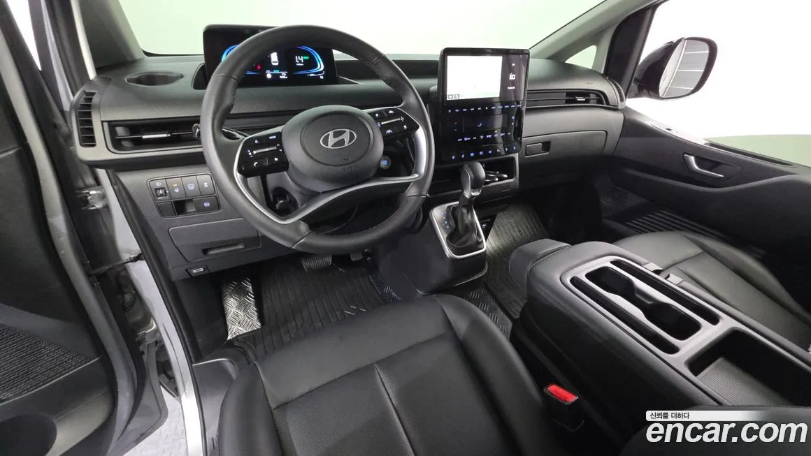 Hyundai Staria — фото 6