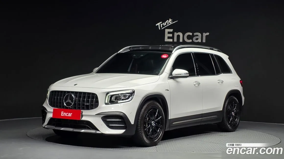 Mercedes-Benz GLB-Class — фото 1