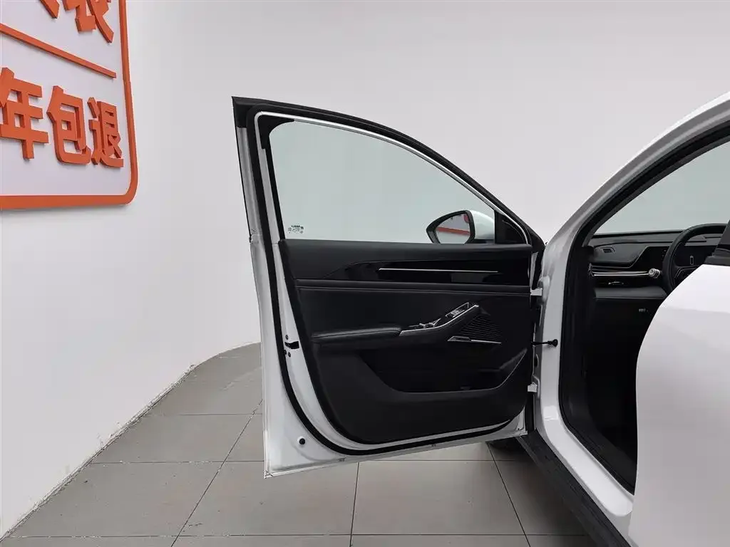 Geely Galaxy L6 — фото 2