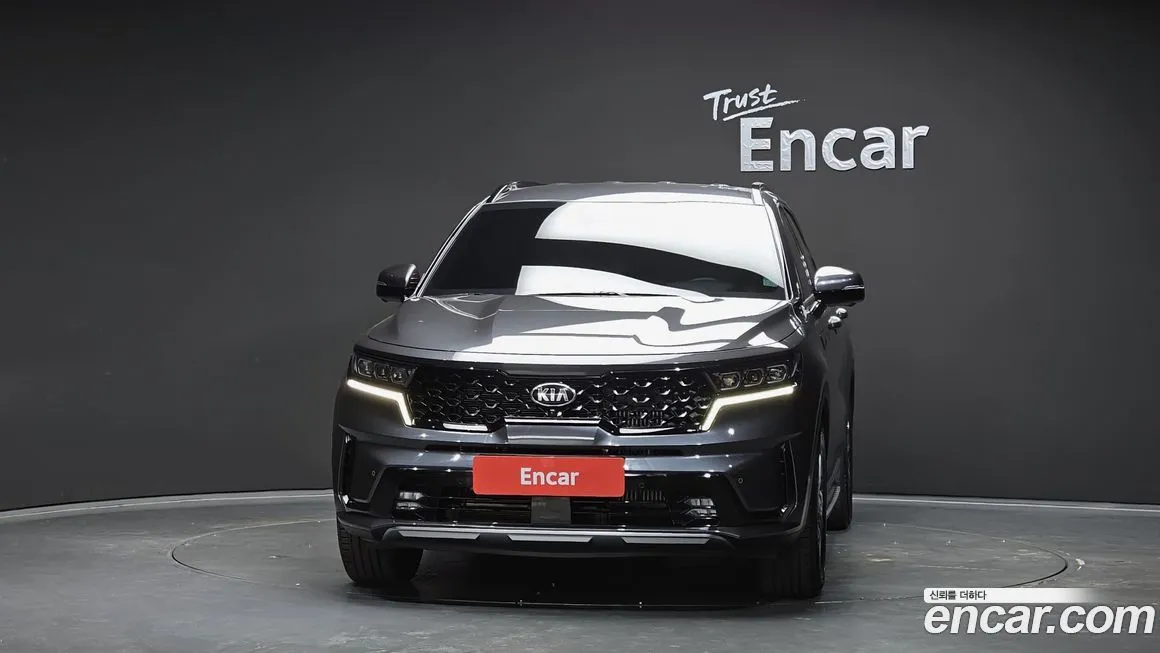 Kia Sorento — фото 10