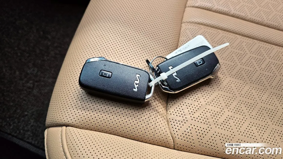 Kia Sorento — фото 7