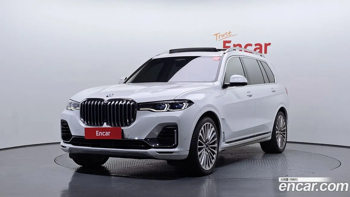 BMW X7 — фото 1