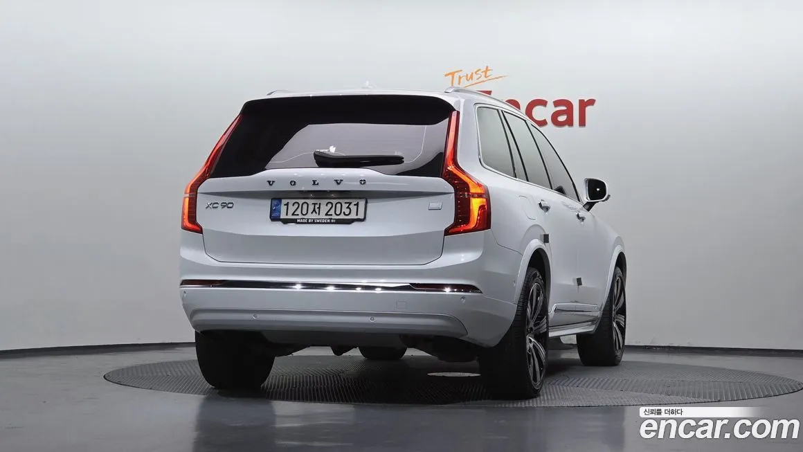 Volvo XC90 — фото 3