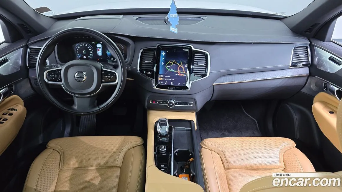 Volvo XC90 — фото 10