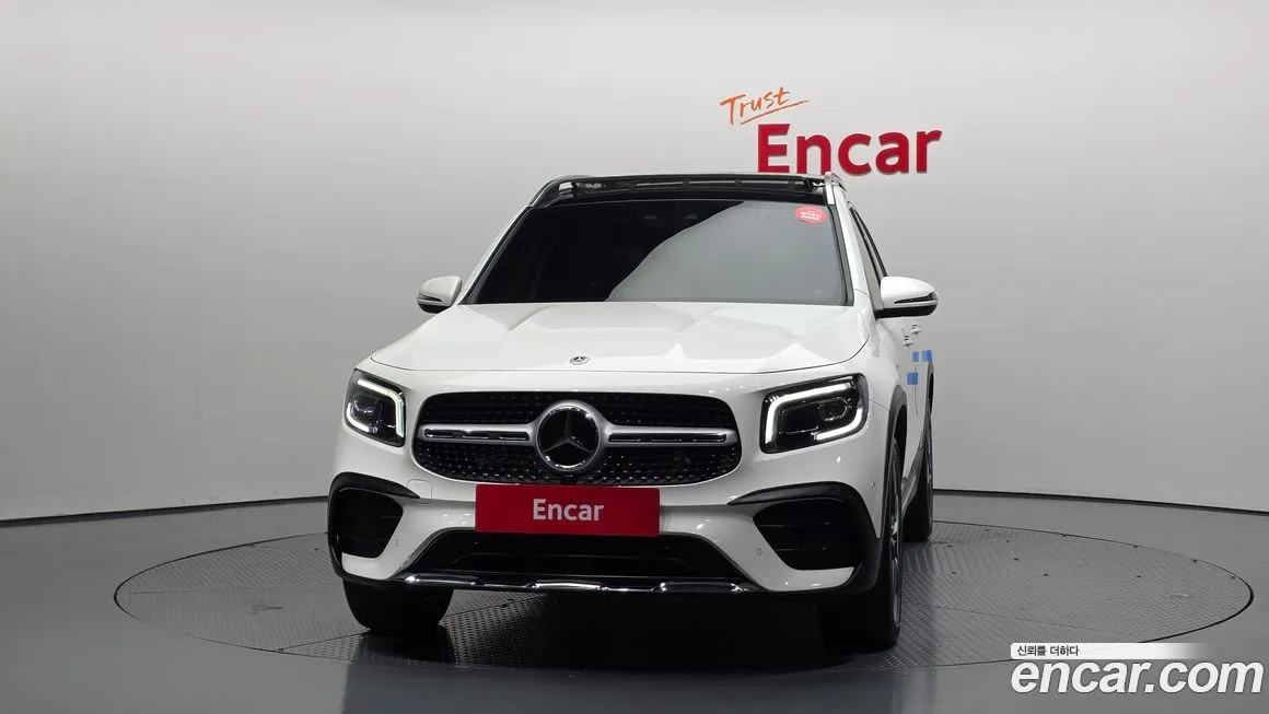 Mercedes-Benz GLB-Class — фото 7