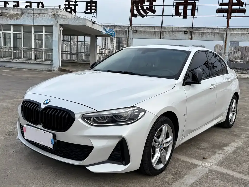 BMW 1 Series — фото 1